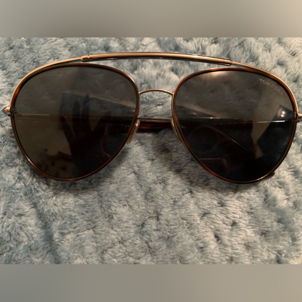 TOM FORD Curtis FT0748
54V Sunglasses Size: 59mm-16mm-140mm